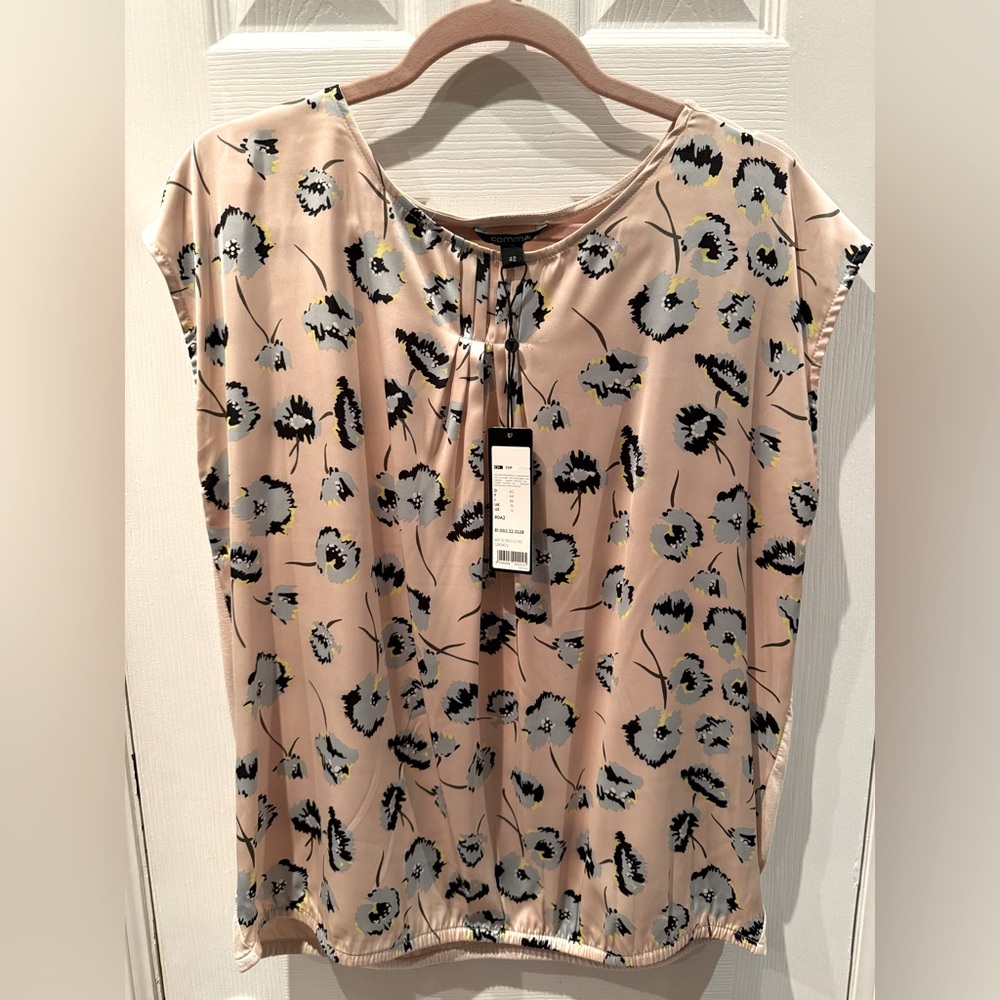 NWT gorgeous designer blouse